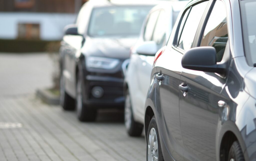 Wprowadzenie strefy płatnego parkowania w Świebodzinie obejmującej 21 ulic oraz dodatkowe parkingi buforowe