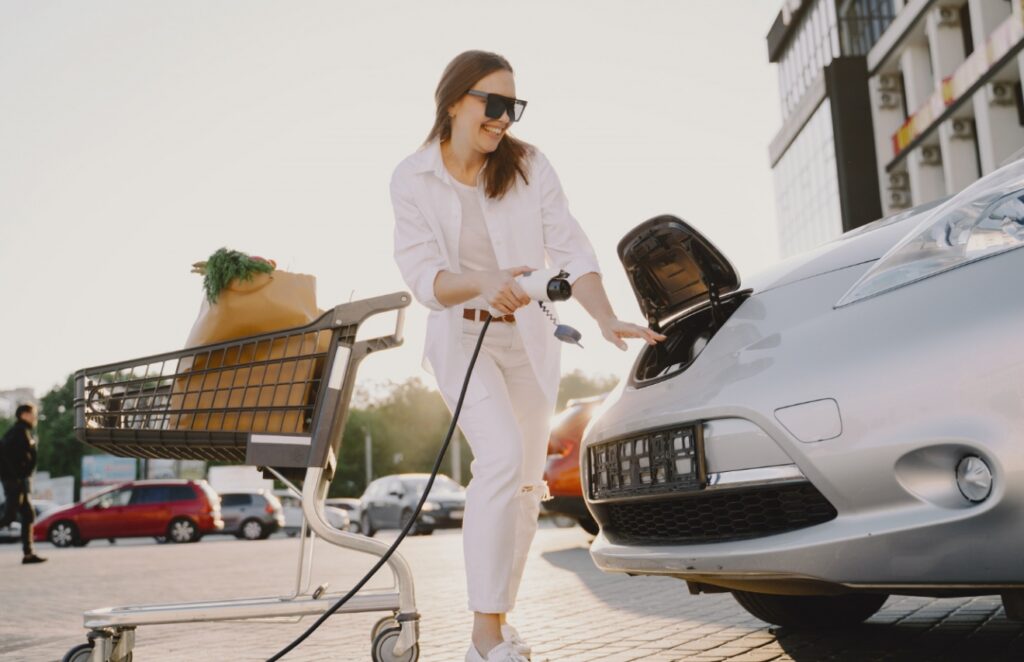 Ekologiczna przyszłość Autostrady Wielkopolskiej: rozwój sieci stacji ładowania dla pojazdów elektrycznych